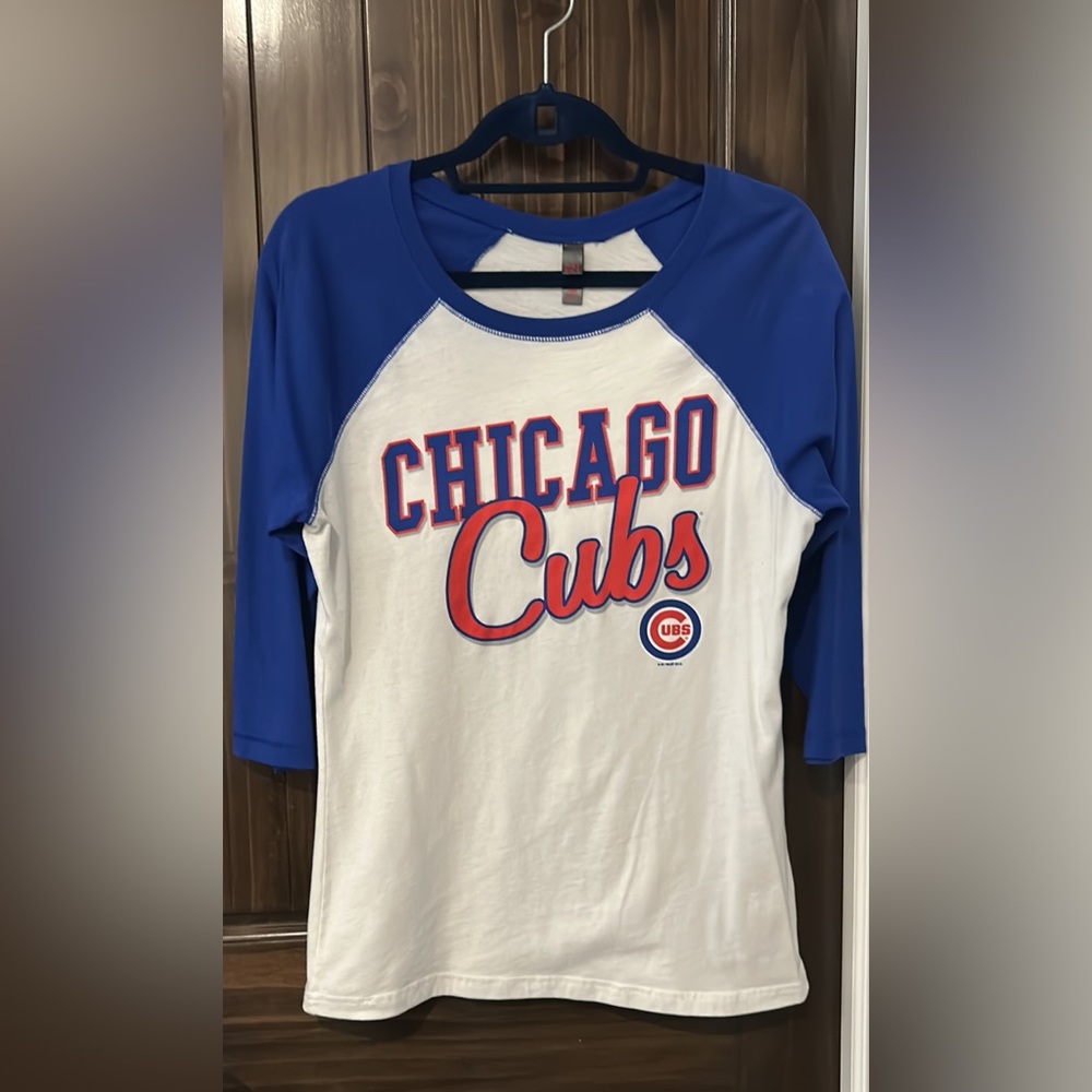 Chicago Cubs Baseball T Shirt- Size L